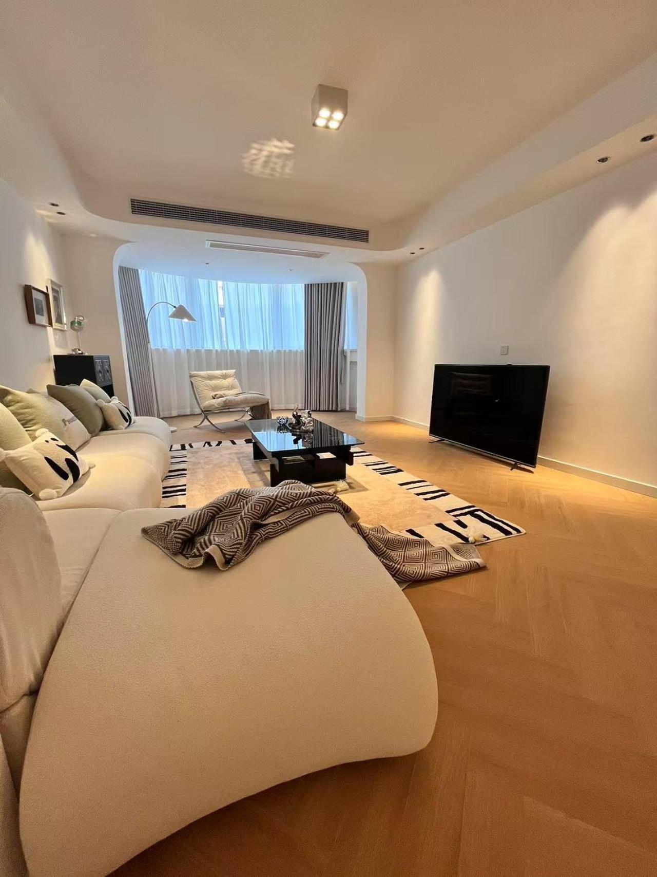 Apartment Avocado - Jingan Temple Shanghai