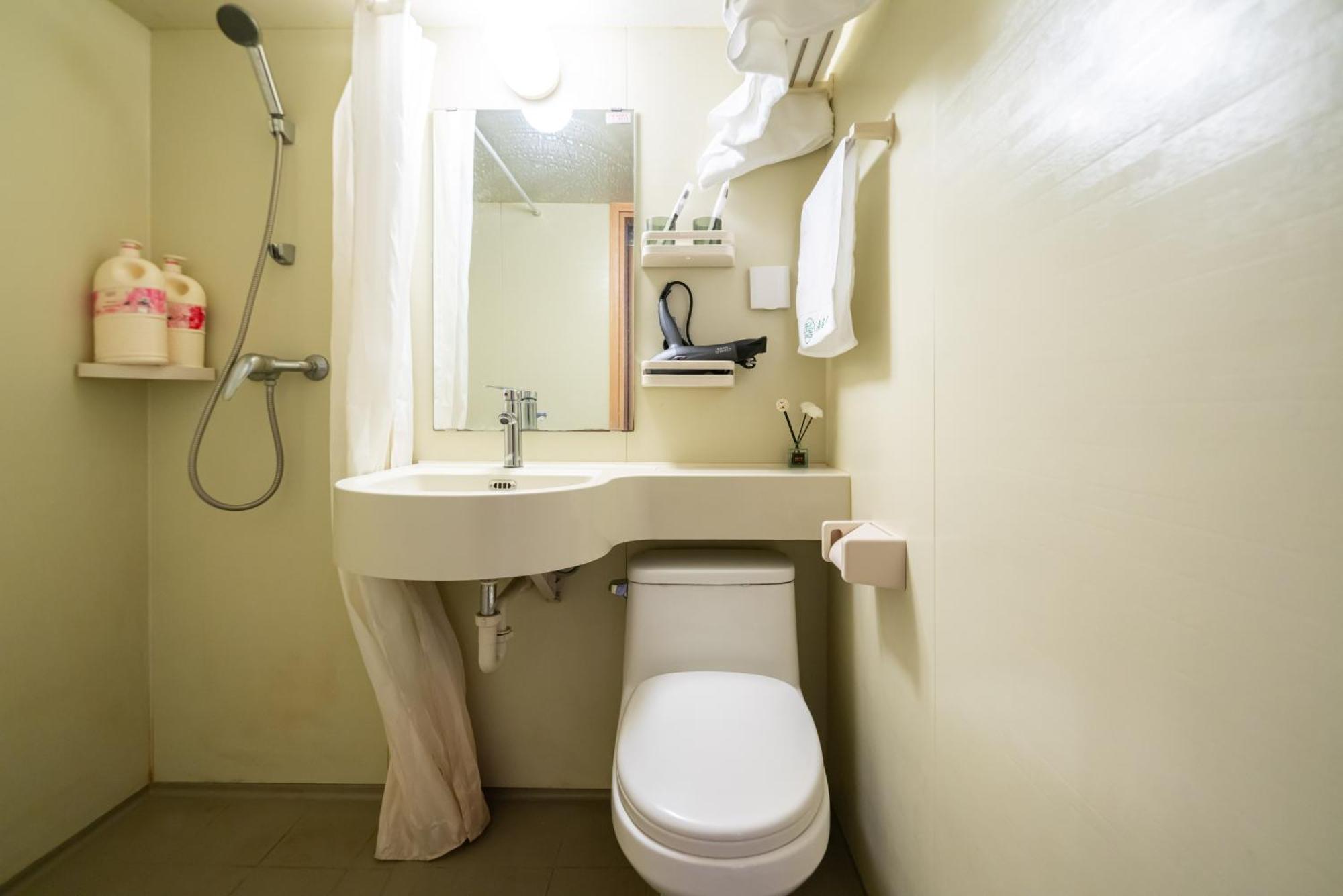 Hills & Wanye Prime Spacious Loft With Multi Near Metro Line 13 And The Bund Shanghai