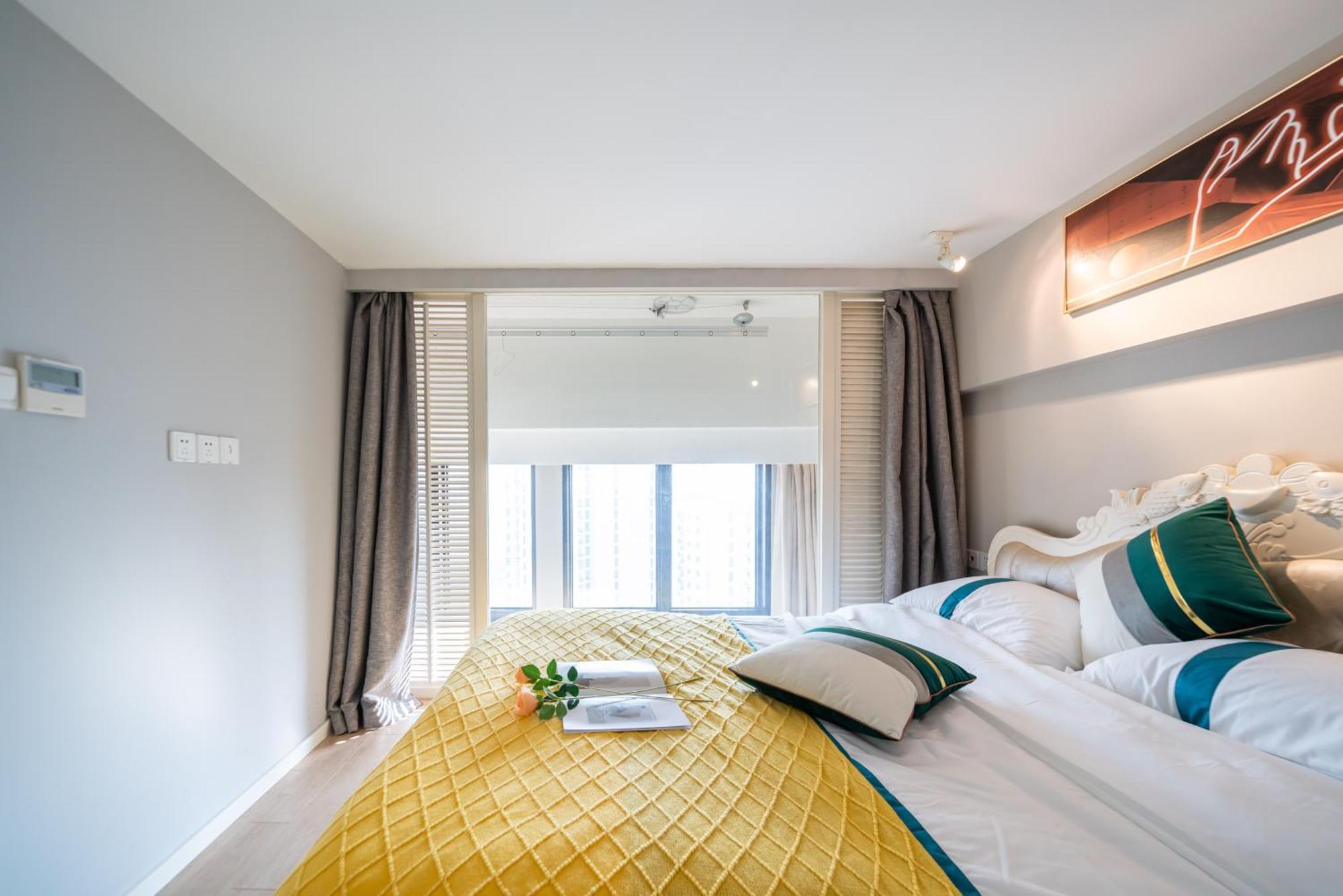Apartment Hills & Wanye Prime Spacious Loft With Multi Near Metro Line 13 And The Bund Shanghai