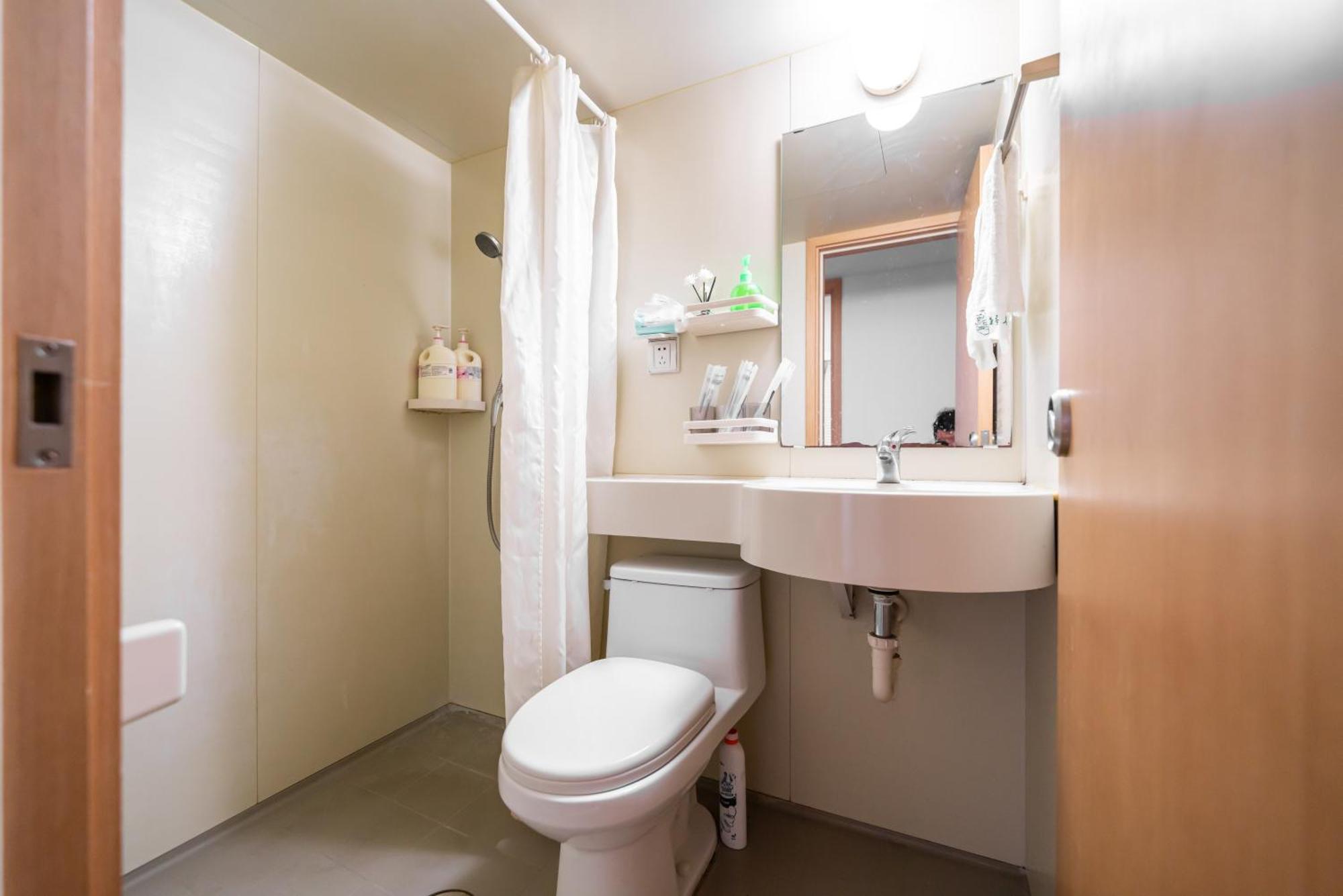 Hills & Wanye Prime Spacious Loft With Multi Near Metro Line 13 And The Bund Apartment Shanghai
