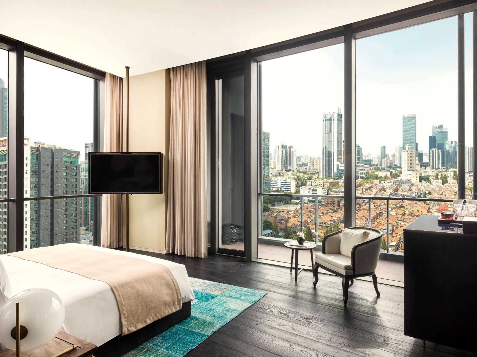 Hotel The Middle House 5*