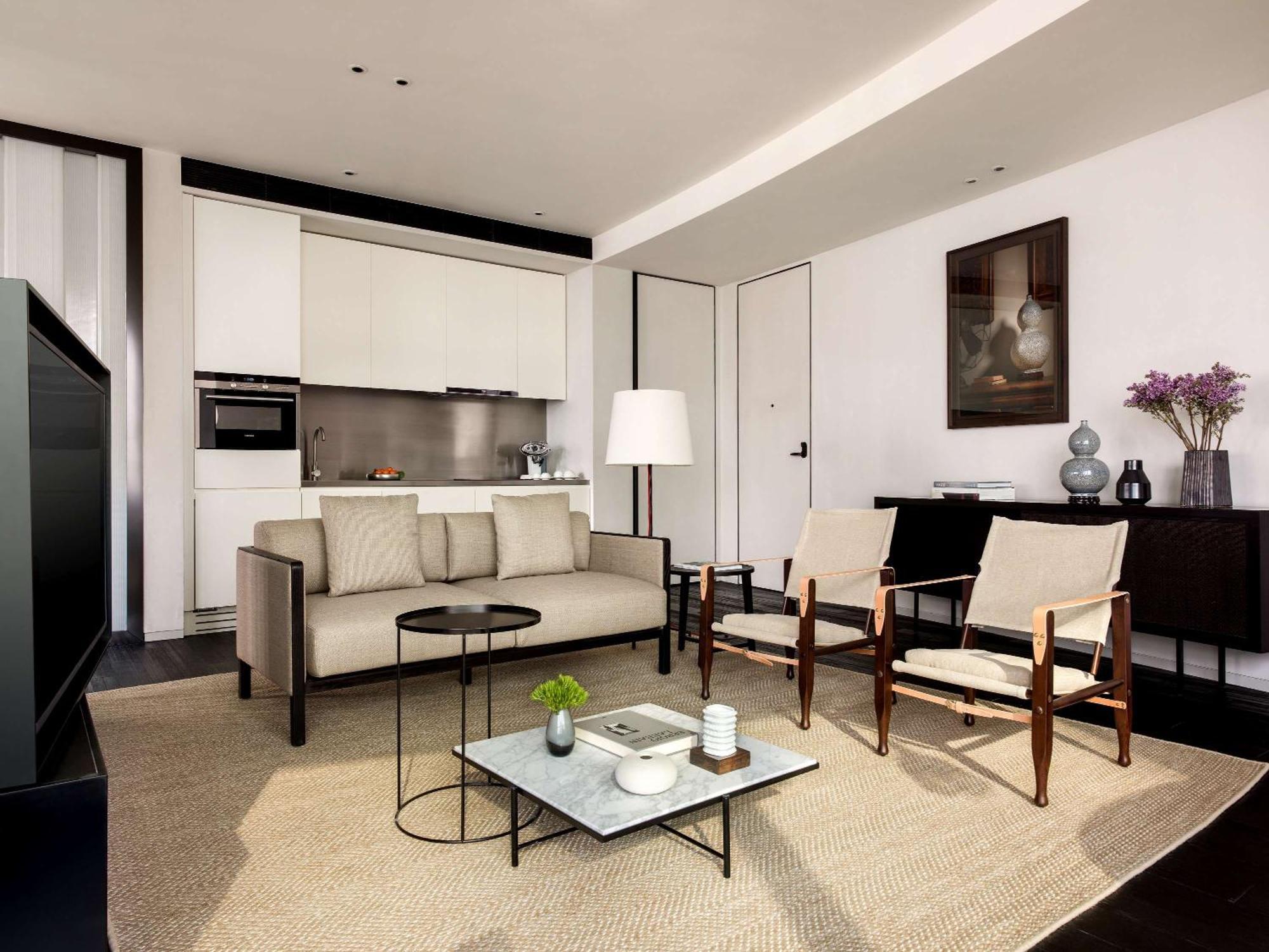 Hotel The Middle House 5*