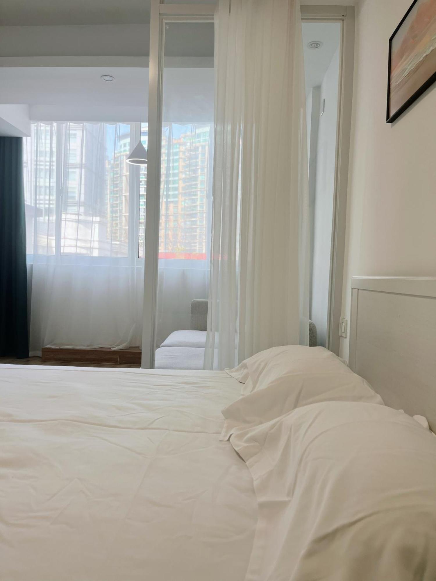 Flowerzhaohuaxishi Apartment