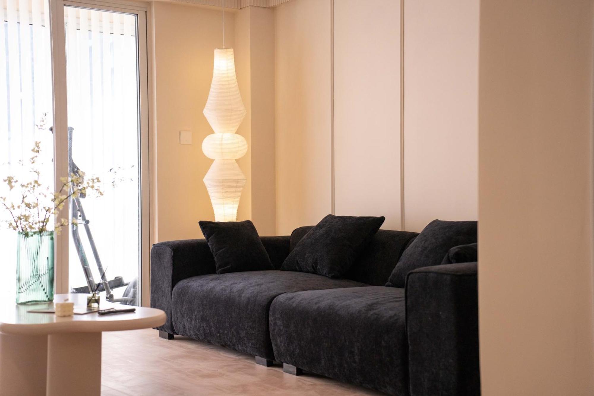 Molly - Nanjing East Road The Bund 3-bedroom With Elevator Pangsapuri *