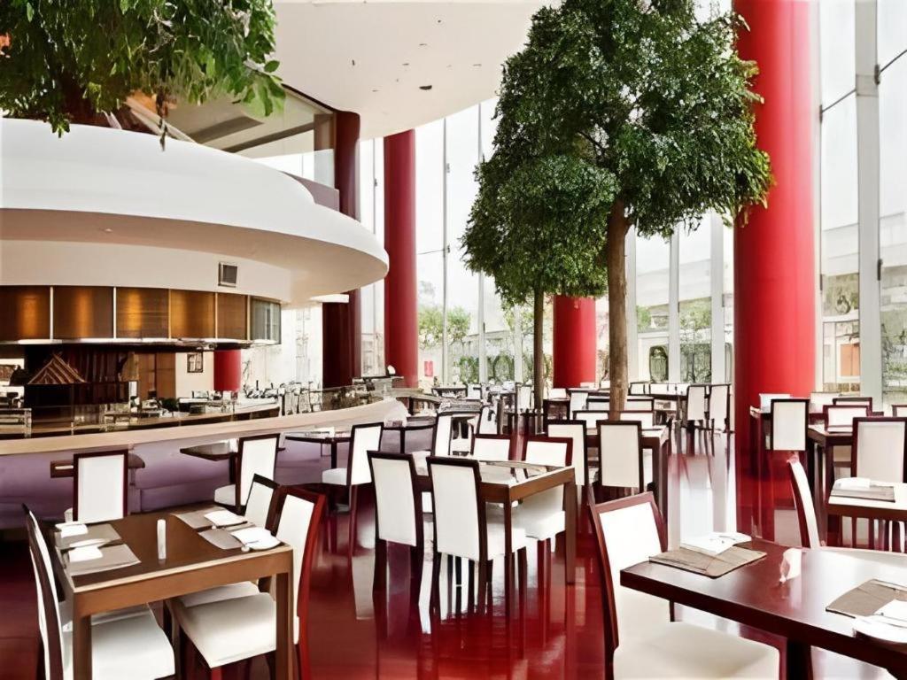 Crowne Plaza Pudong Hotel 5*