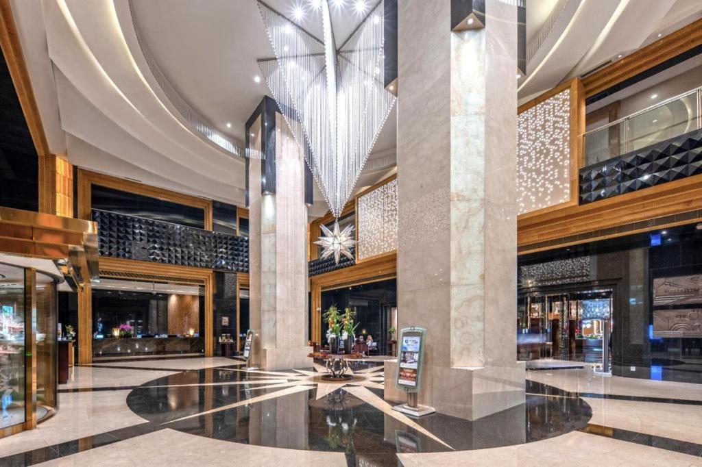 Grand Soluxe Zhongyou Hotel 5*