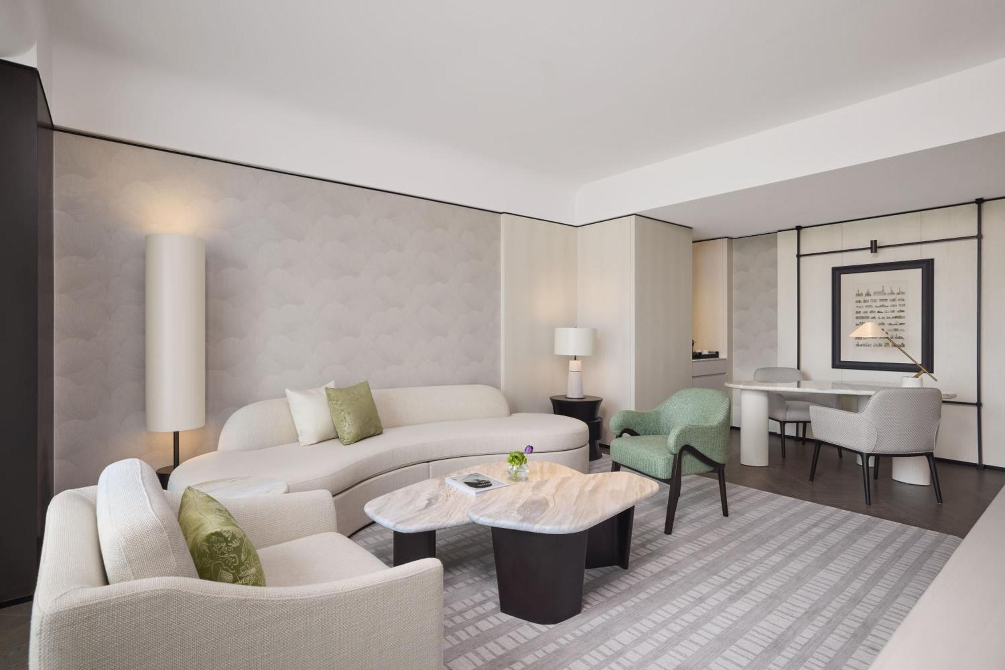 Hotel Hilton City Center 5*