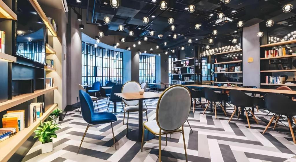 Atour X Pudong Airport Chuansha 4*