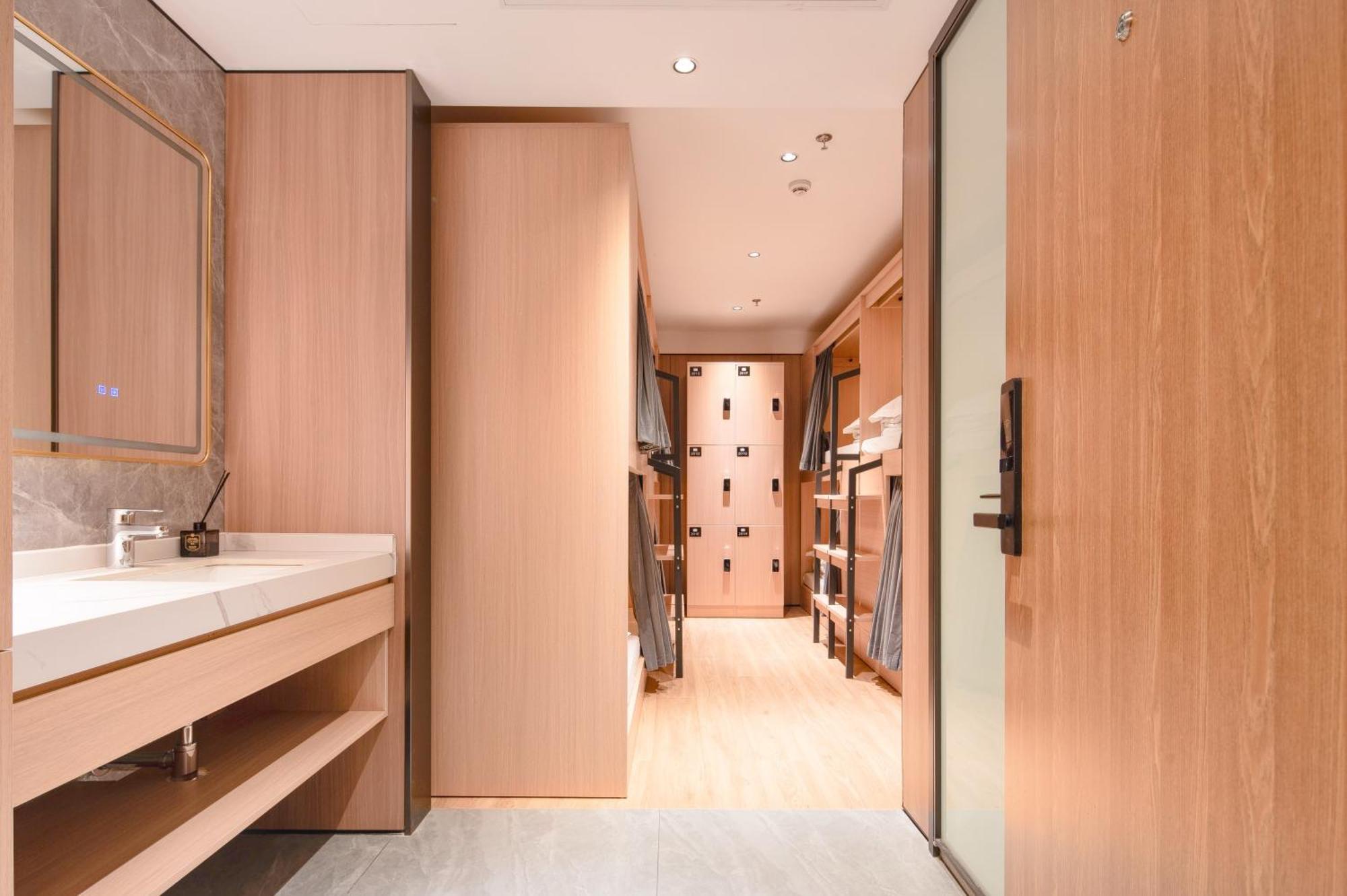 Khách sạn Dayin Garden -near People's Square & Nanjing Road-large Social Area -bar -cafe -gym -free Laundry Luggage Storage -24h Front Desk-english Service 3*