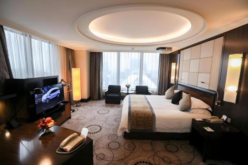 Grand Soluxe Zhongyou Hotel 5*