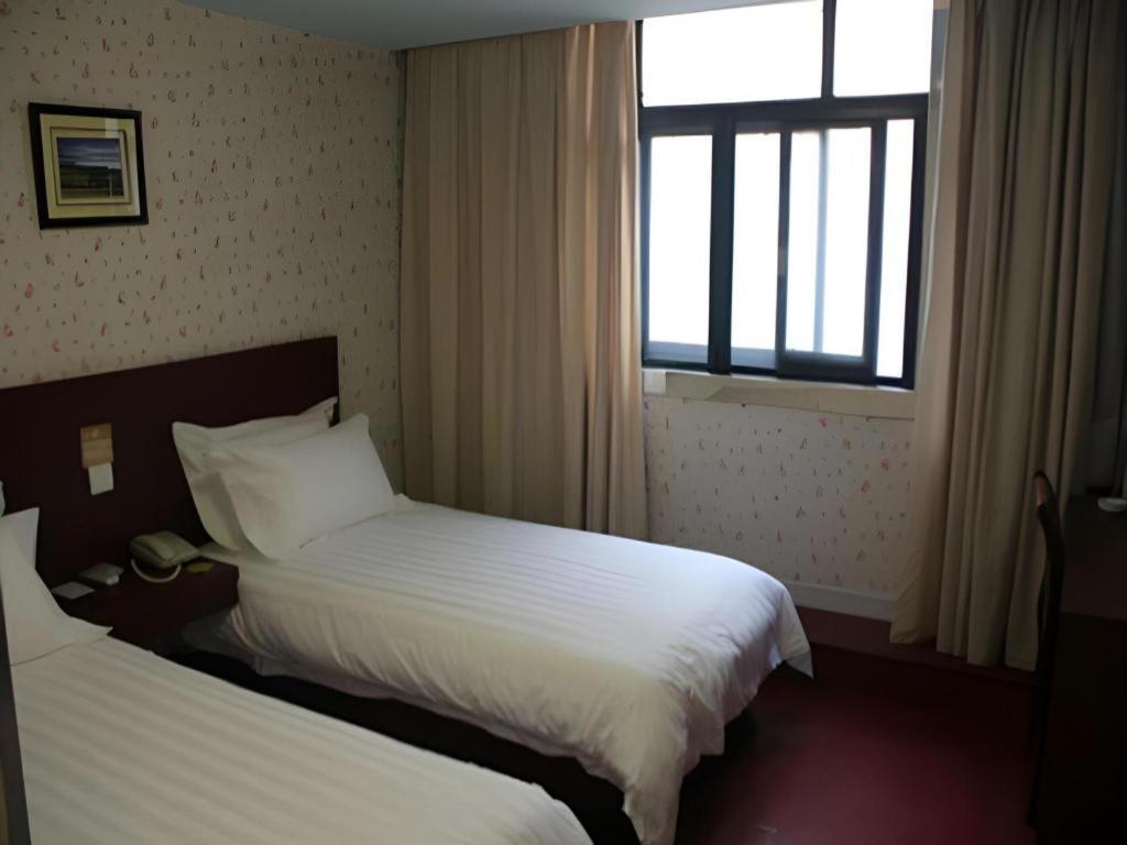 Jinjiang Select Pudong Airport 3*
