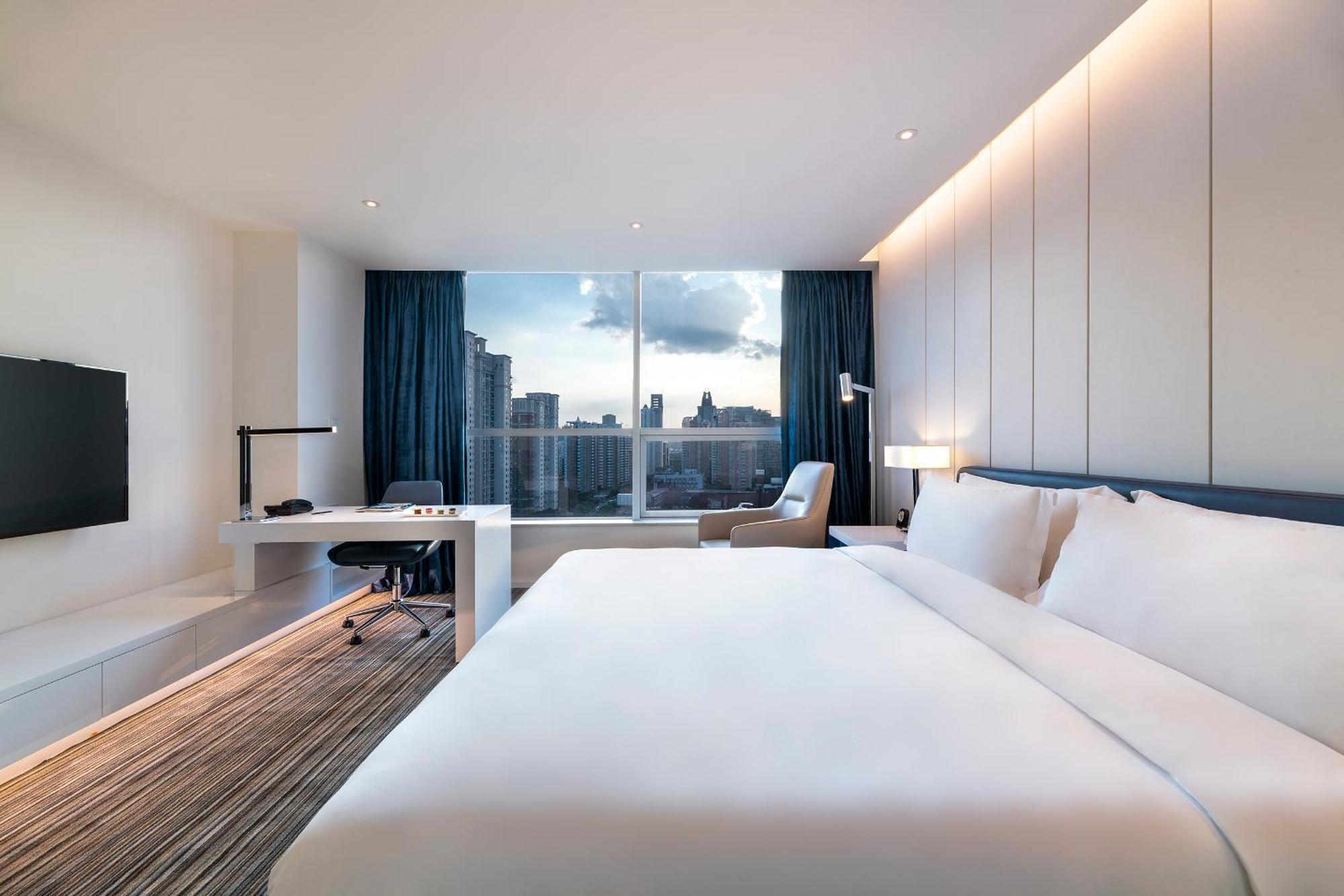 Grand Mercure Century Park - Free Shuttle Bus To Sniec Hotel Shanghai