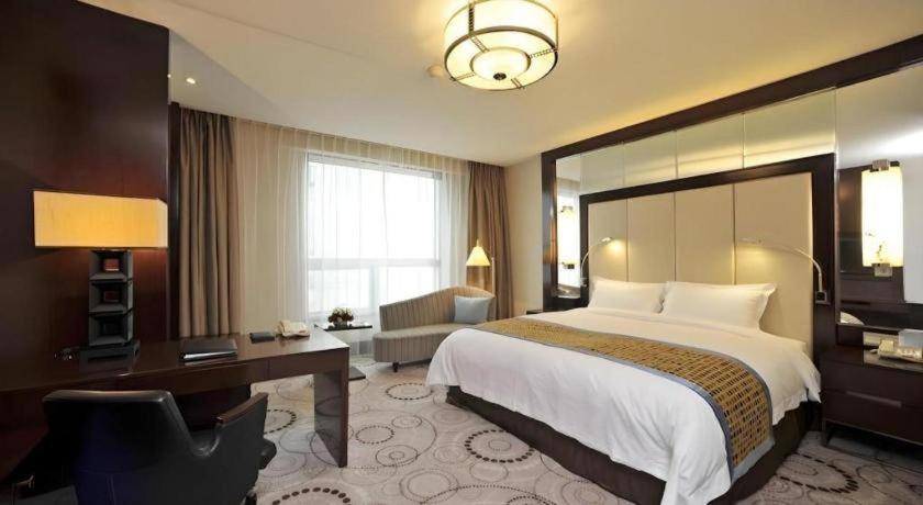 Grand Soluxe Zhongyou Hotel