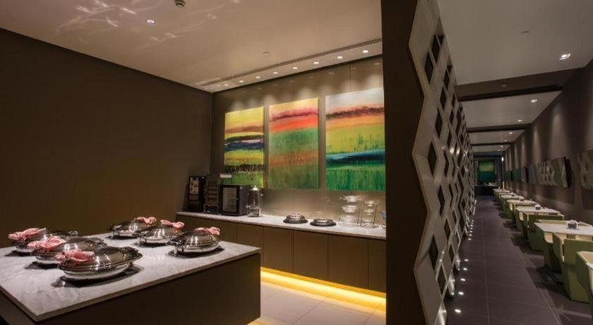 Hotel Jinjiang Select Pudong Airport 3*