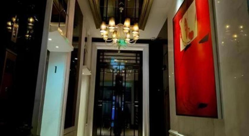 Jinjiang Metropolo Classiq Off Bund