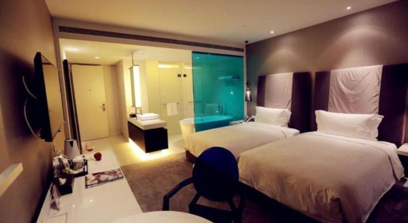 Hotel Jinjiang Metropolo Classiq Off Bund 4*