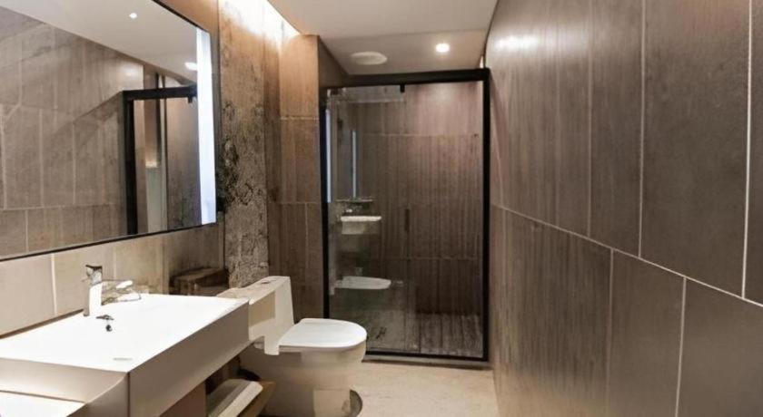 Yitel Hongqiao Caohejing Hongmei Road Metro Station Hotel Shanghai