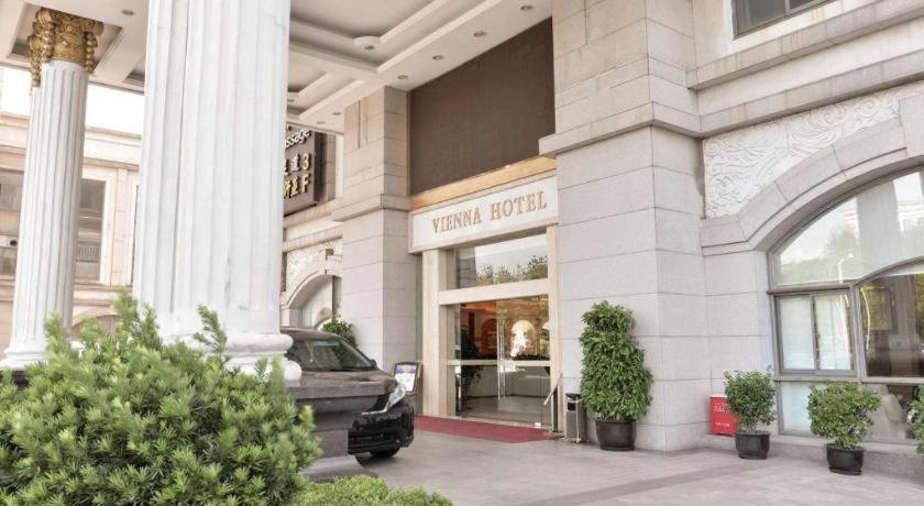 Vienna International Songjiang Branch Hotel 3*