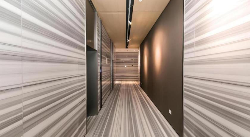 Hotel Ji Lujiazui Pudong Avenue 4*