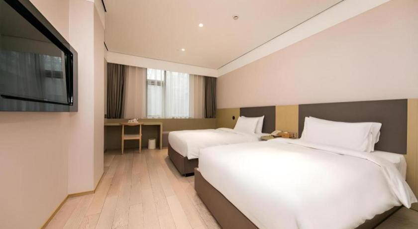 Ji Lujiazui Pudong Avenue Hotel