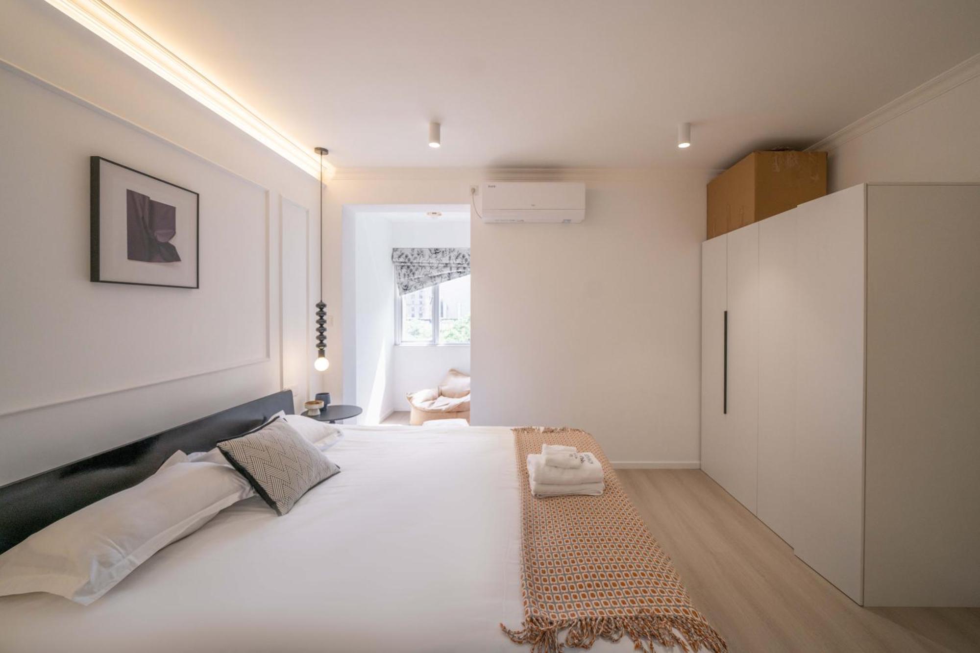 Apartment Yi Du - Family Located 500 Meters Away From Nanjing West Road Subway And Near People's Square
