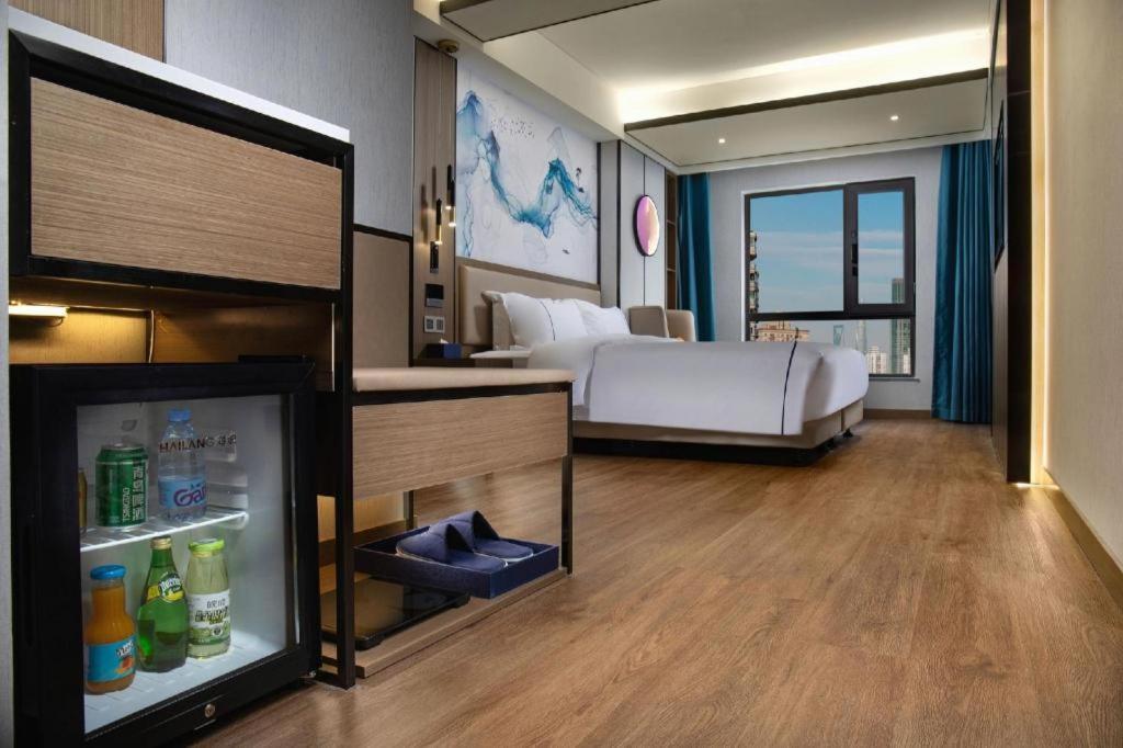 Jinglai Hotel 3*