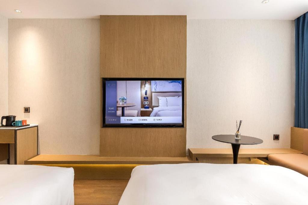 Jinglai Hotel 3*