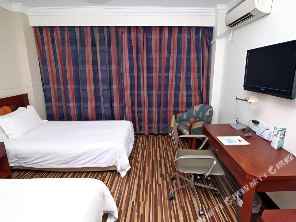 Hotel Jinjiang North Bund Yangpu Bridge Branch 2*