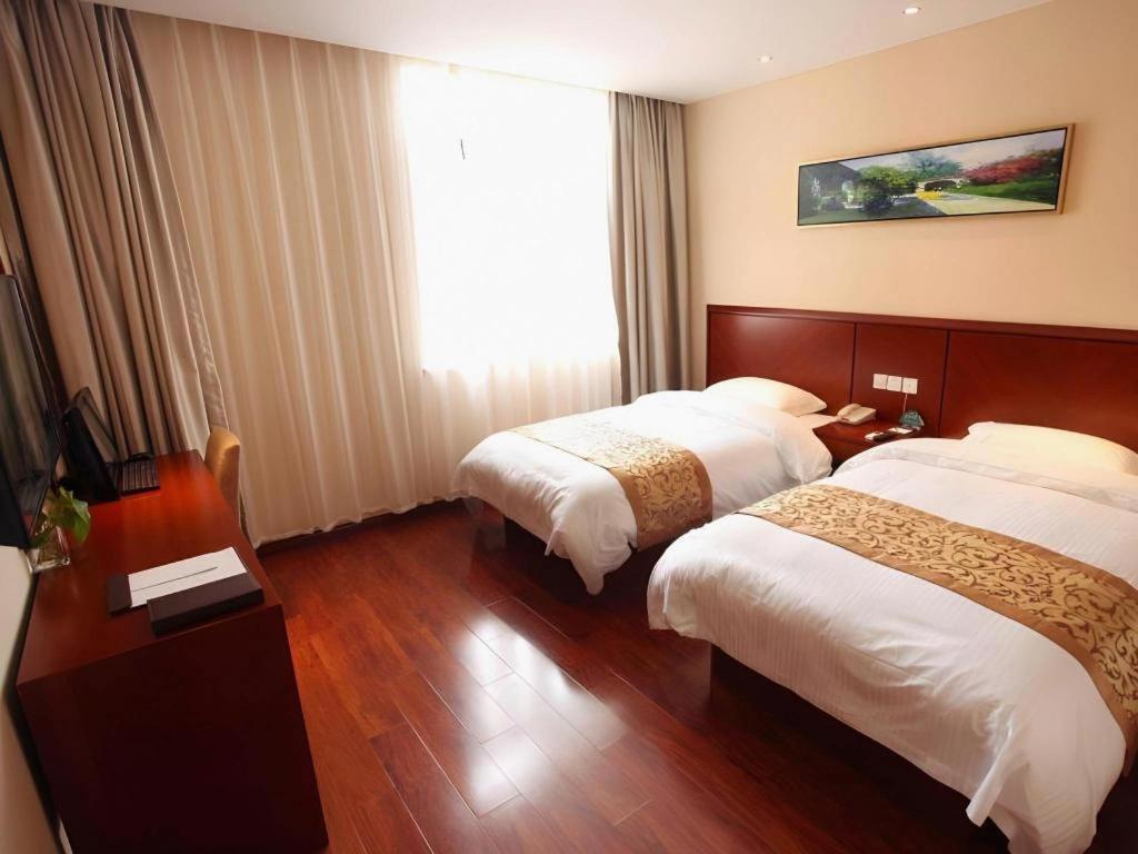 Greentree Songjiang Wanda Plaza Rongmei Road Express Shanghai