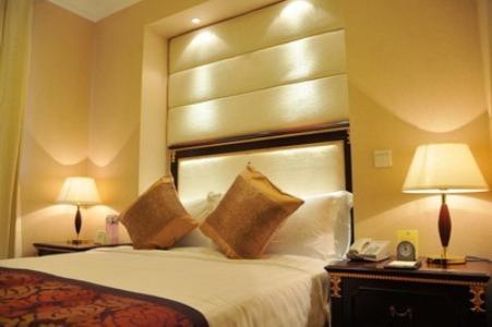 Aparthotel Leading Noble & 4*