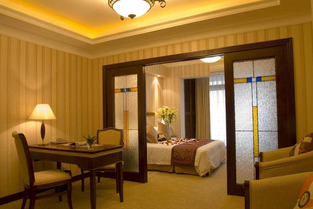 Aparthotel Leading Noble & Xangai