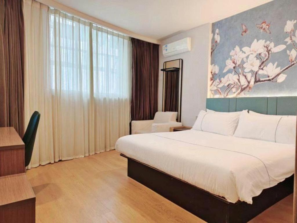 Magnotel Railway Station Magnolia Plaza Hotel 2*