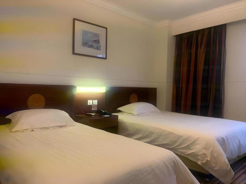 Jinjiang North Bund Yangpu Bridge Branch Hotel 2*