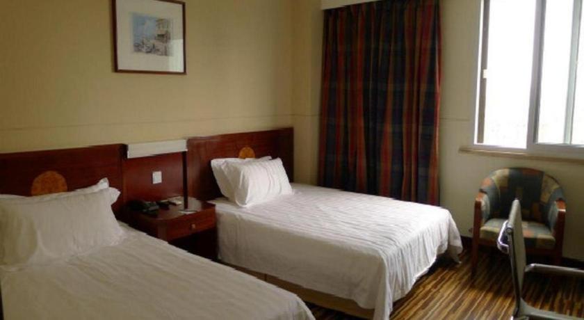 Jinjiang North Bund Yangpu Bridge Branch Hotel 2*