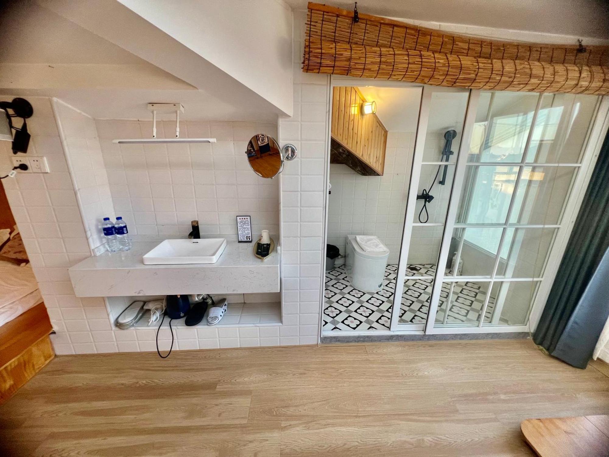 Homestay Left Bank La Vie Pool