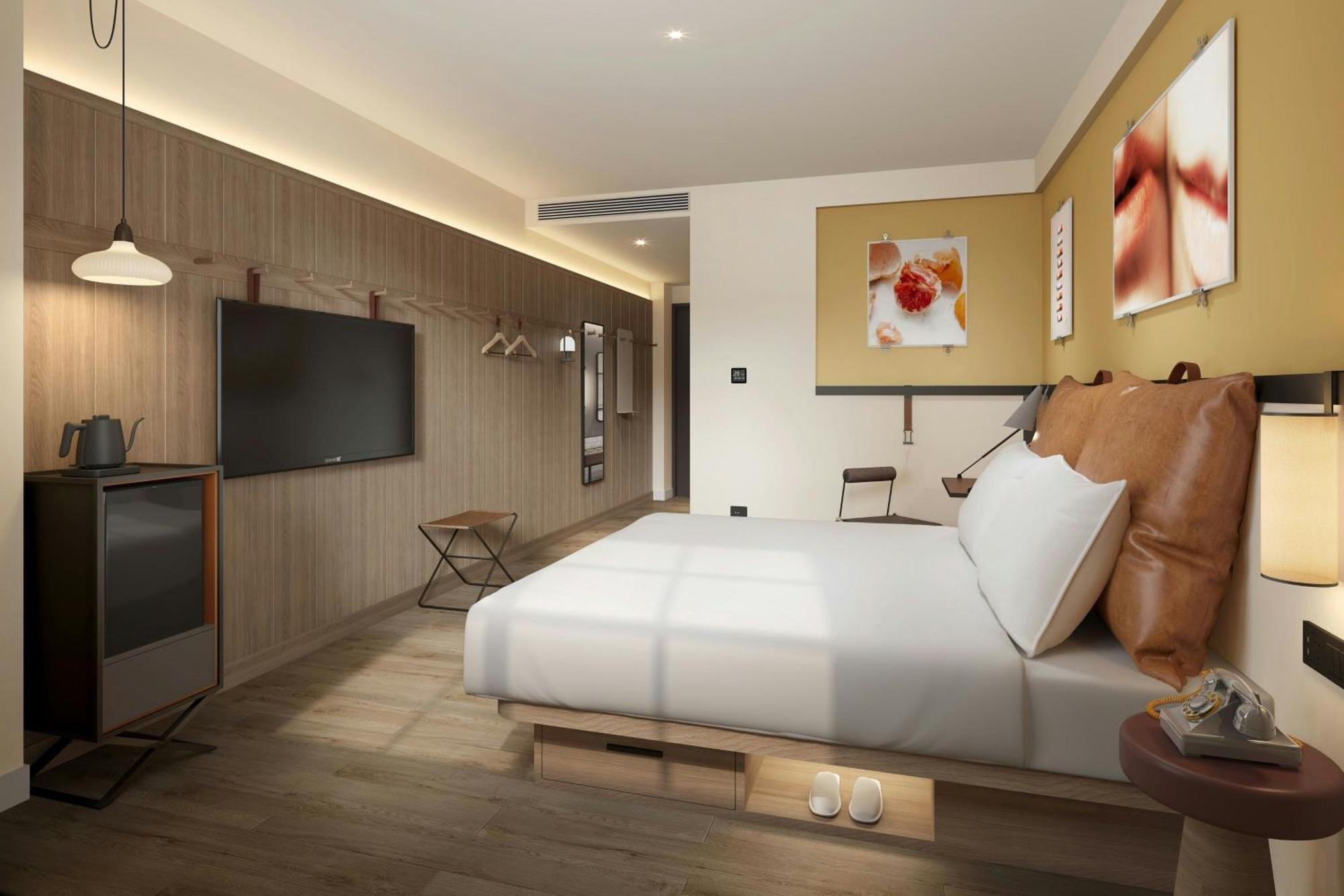 Moxy Putuo Hotel 4*