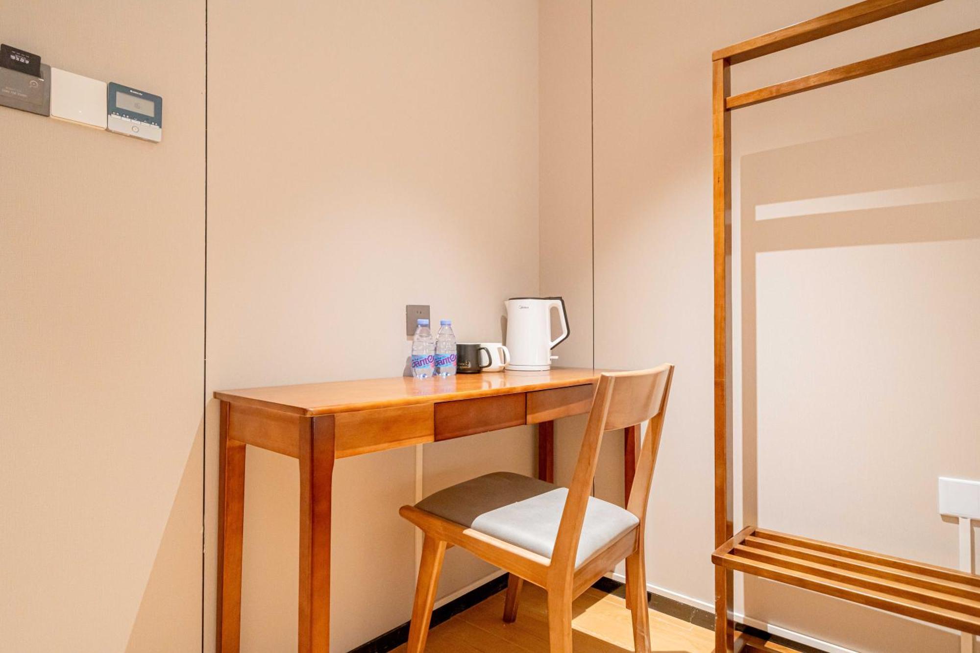 Xihe - Jiuyuan Xietu Road Branch Hotel 2*