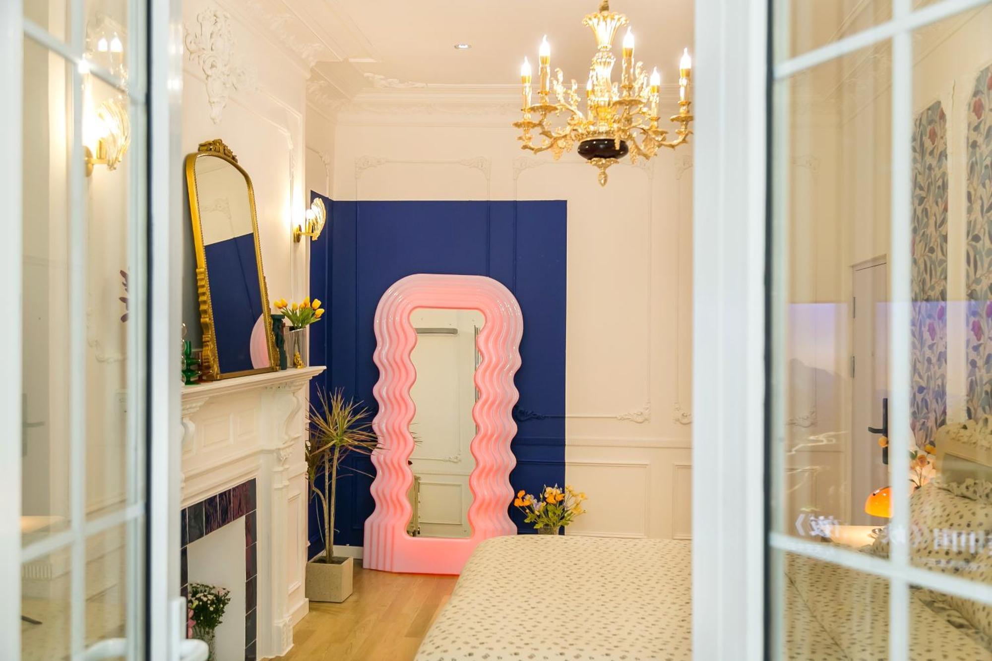 Long-term French Apartment