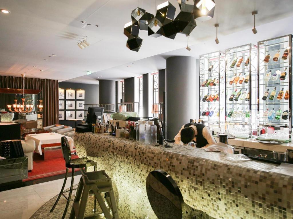Hotel Jinjiang Metropolo Classiq Off Bund 4*