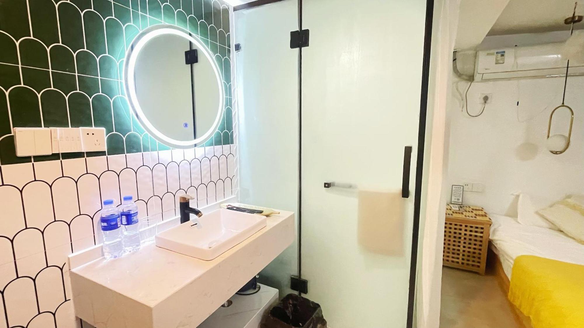 Left Bank La Vie Pool Homestay