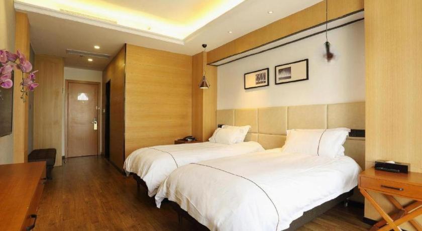Khách sạn The Muyra 4*