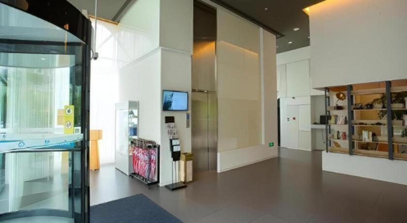 Otel Jinjiang Select Fengxian Baolong Square North Yunhe Road