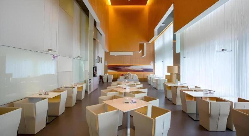 Jinjiang Select Fengxian Baolong Square North Yunhe Road 2* Şanghay