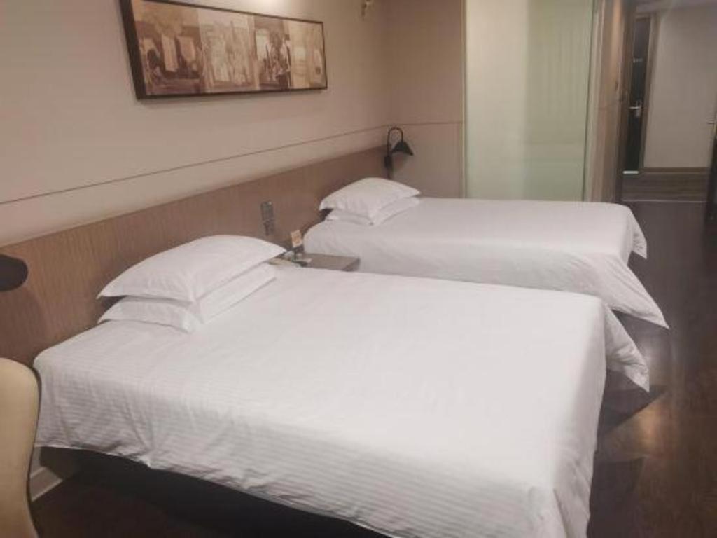 Otel Jinjiang Select Fengxian Baolong Square North Yunhe Road 2*