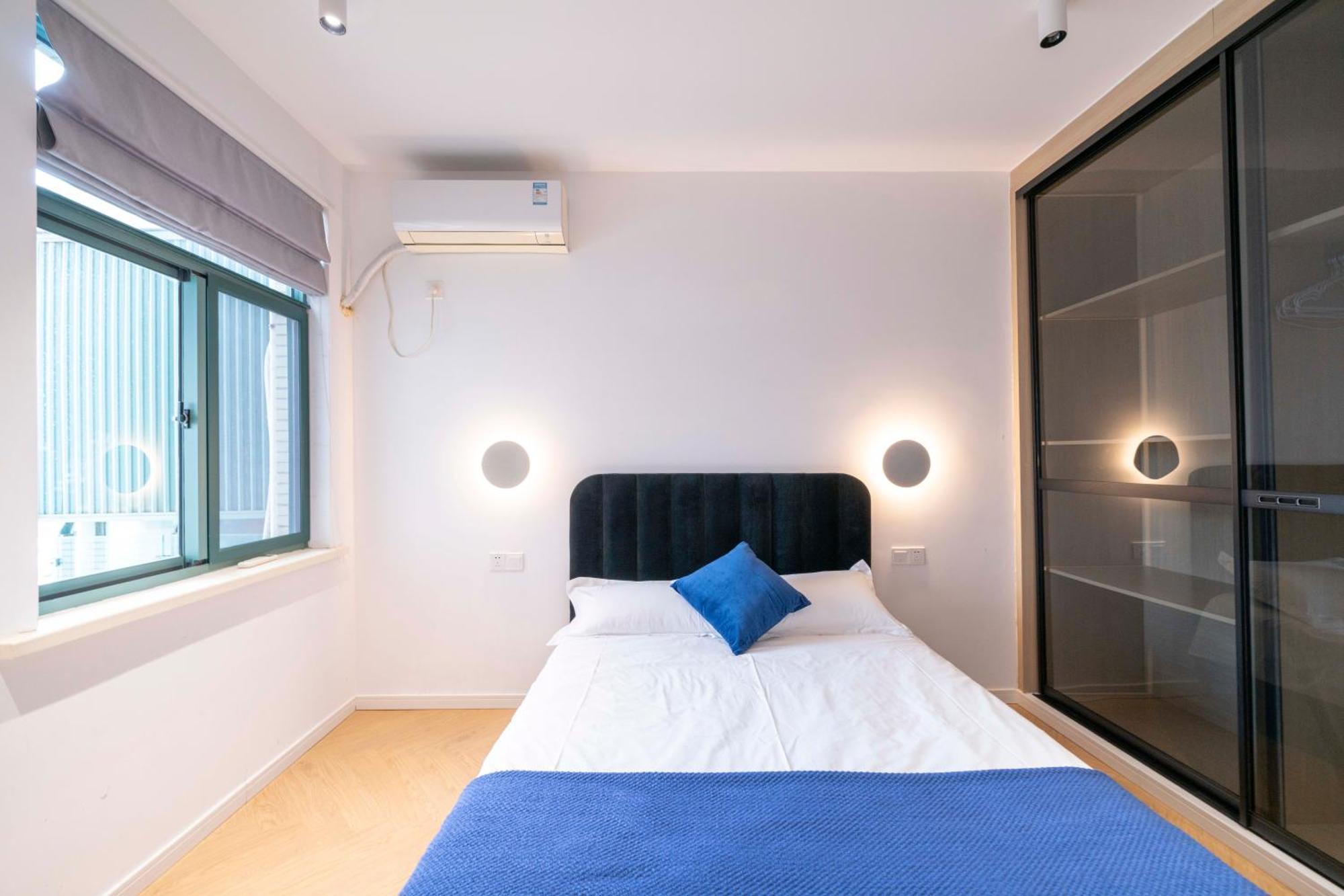 Apartment Book And Bed - Xujiahui