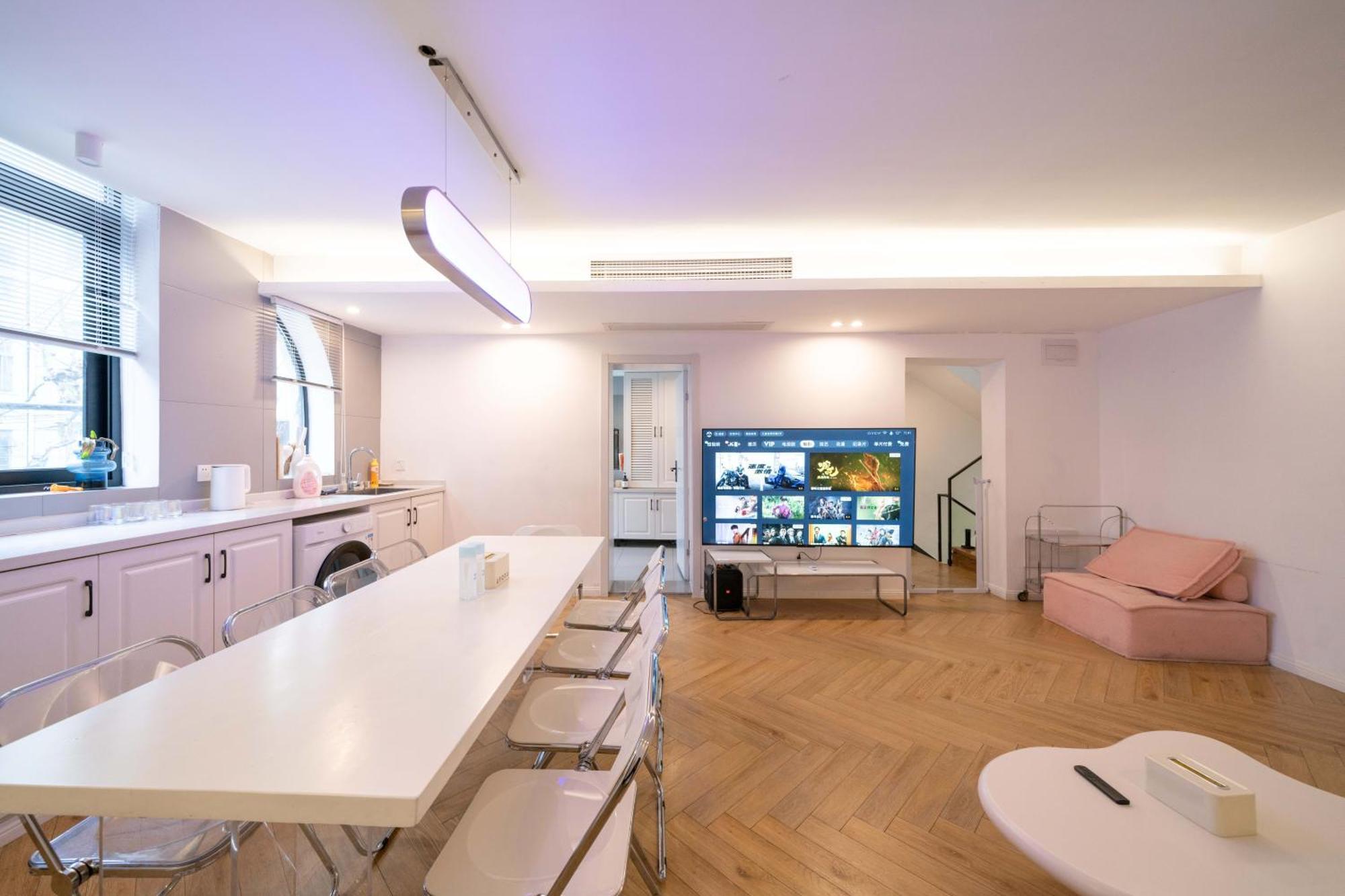 Apartment Zhome-three Floors 4 Bedrooms - Near Nanjing Road Shanghai