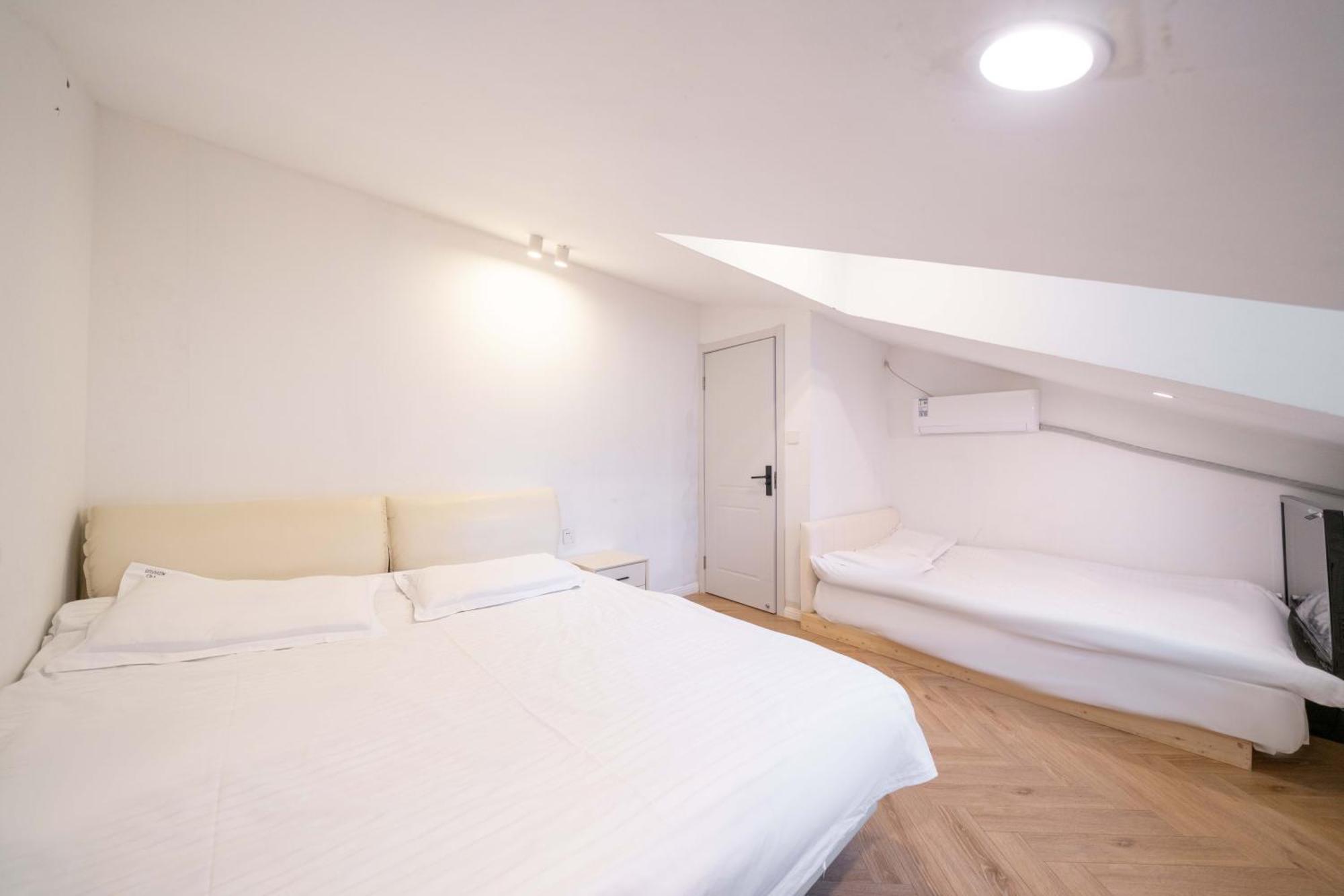 Apartment Zhome-three Floors 4 Bedrooms - Near Nanjing Road *