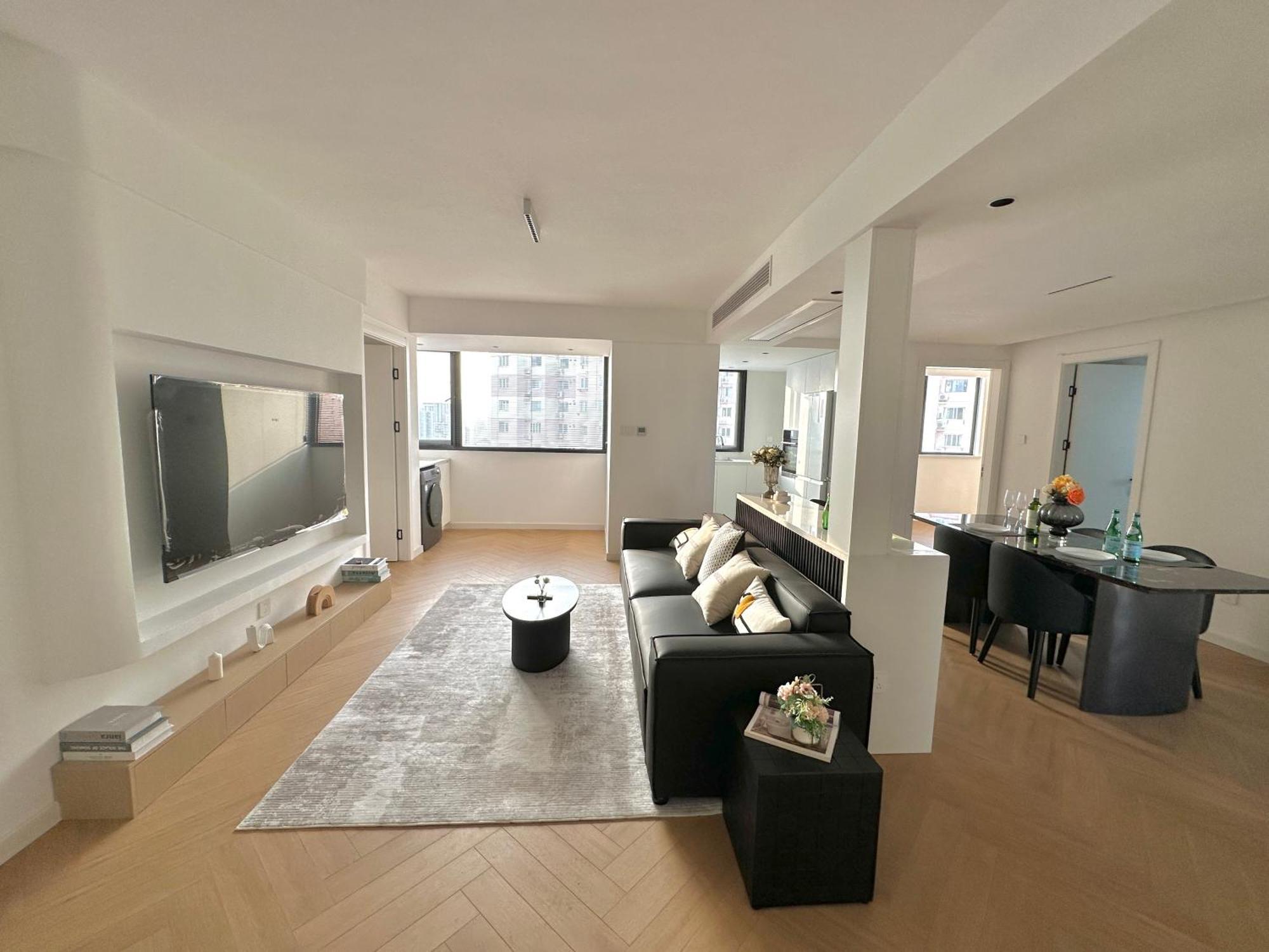 Zhome Parkville-three Bedrooms With View-near Xin Tian Di Apartment Shanghai
