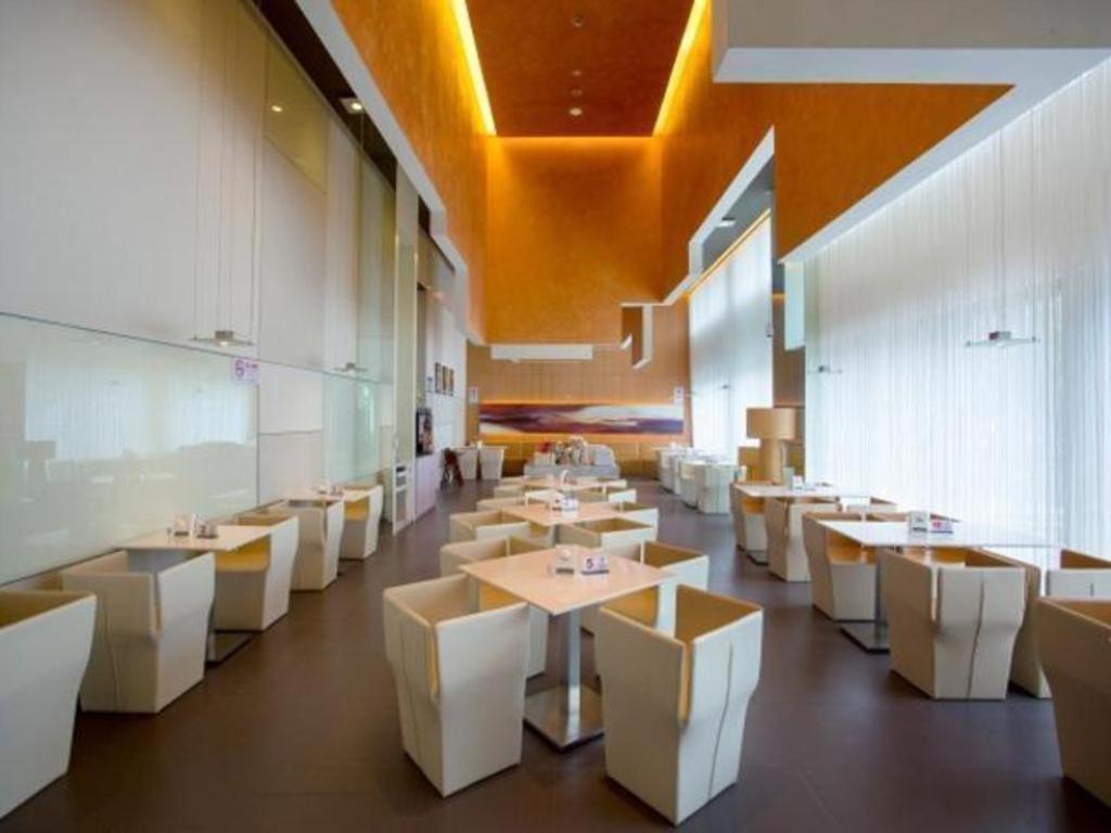 Otel Jinjiang Select Fengxian Baolong Square North Yunhe Road 2*