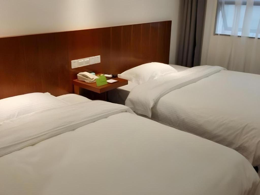 Hotel Vatica Jiading District Anting Metro Station Moyu Road 3*